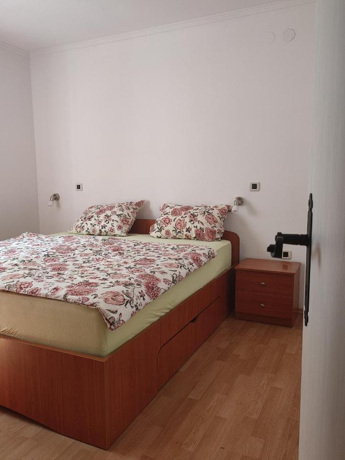 Apartment Mimi Opric Екстериор снимка